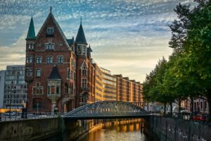 hamburg, speicherstadt, channel-3071437.jpg